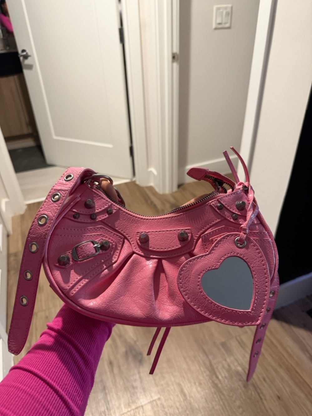 Balenciaga Le Cagole Small Pink Shoulder Bag - Picture 4 of 4